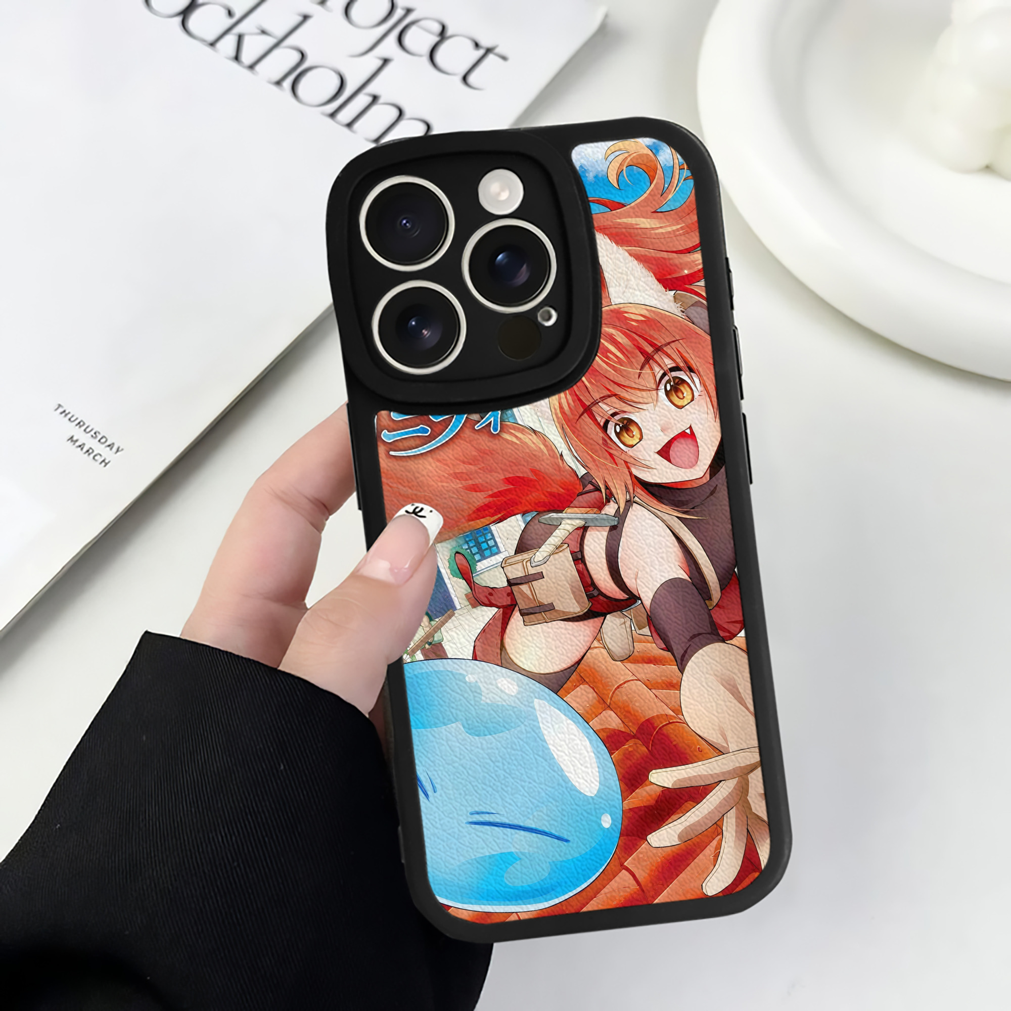 （画像用） 転スラ Regarding Reincarnated to Slime 【iPhone 16シリーズ対応】シリコンスマホケース（レザー調） 材質：シリコン